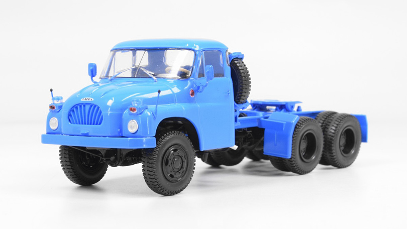 Tatra 138 NT 6x6 Tahač 1:43 - Avtoistoria