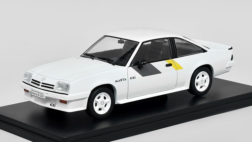 Opel Manta B GSi 1984 1:24 - WhiteBox 