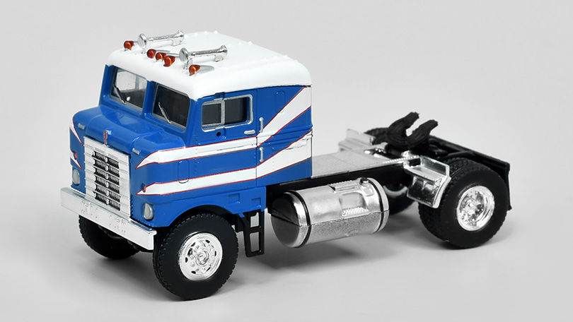 Kenworth Bullnose modrý / bilý 1:87 - Brekina