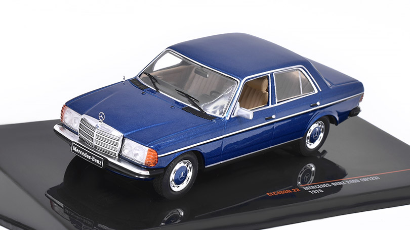 Mercedes-Benz 240D (W123) 1976 modrý 1:43 - IXO Models