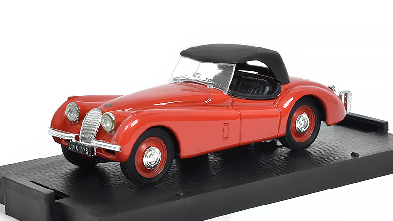 Jaguar XK120 3.5 Litri 1948 HP 160 červený 1:43 - Brumm - Model ze sbírky