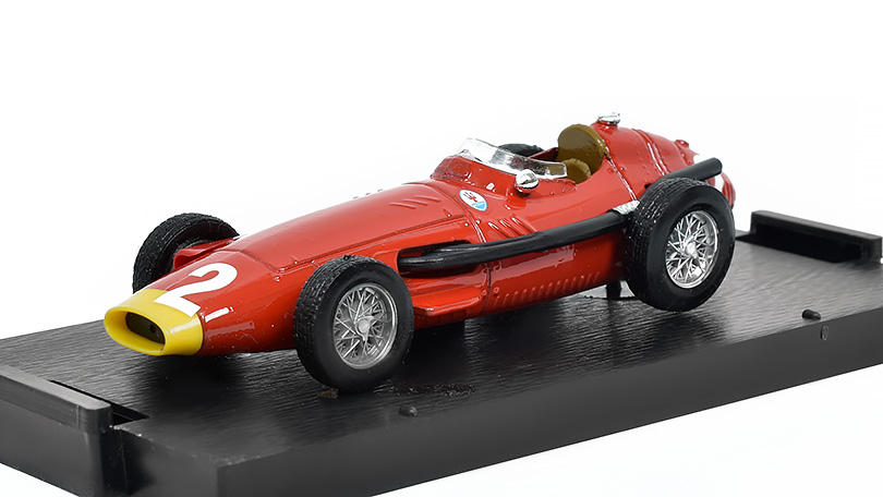 Maserati 250F #2 G.P. Pescara 1957 - 1:43 Brumm - Model ze sbírky