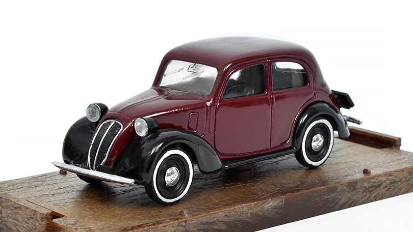 Fiat 508 C Berlina 1100 HP32 1937 1:43 - Brumm - Model ze sbírky