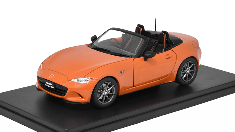 Mazda MX-5 1:24 - WhiteBox