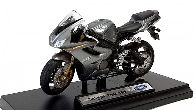 Triumph Daytona 675 2016 - 1:18 Welly