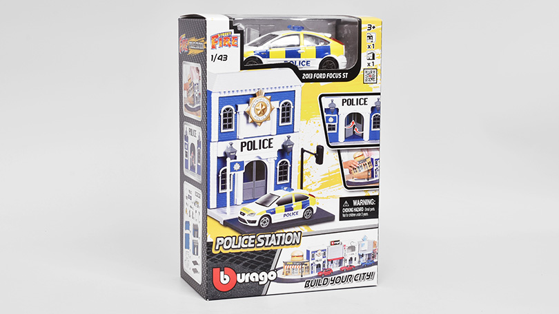 Ford Focus ST 2013 + stavebnice Policejní Stanice 1:43 - Burago