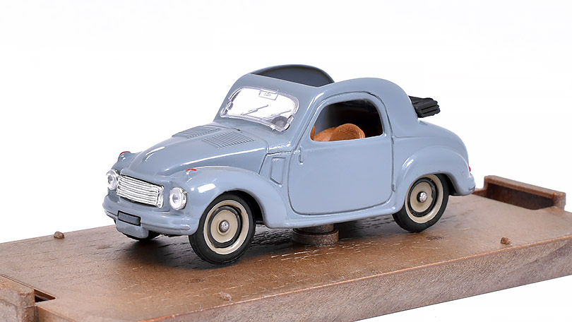 Fiat 500 C Topolino 1949 - 1955 Open 1:43 - Brumm - Model ze sbírky