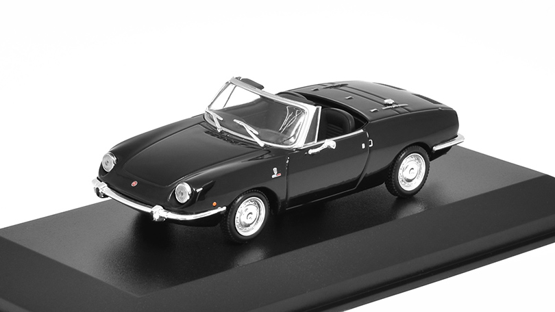 Fiat 850 Sport Spider 1968 černý 1:43 - MAXICHAMPS