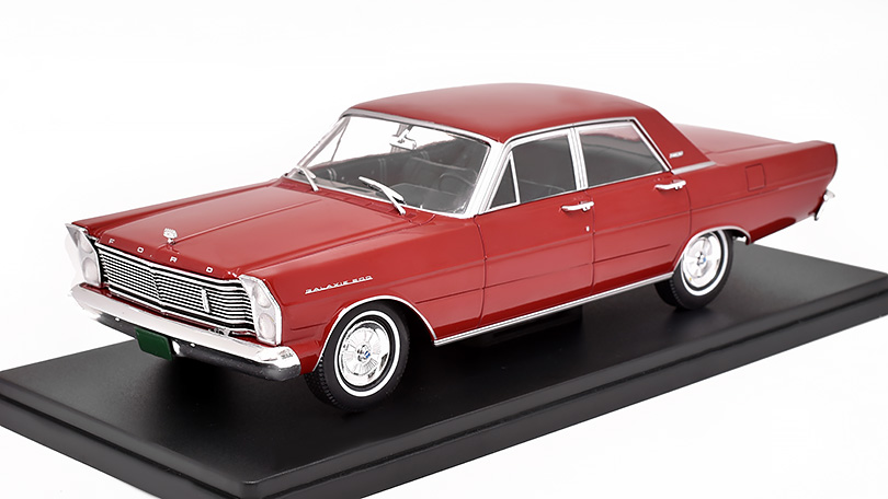 Ford Galaxie 500 1964 1:24 - Atlas časopis s modelem