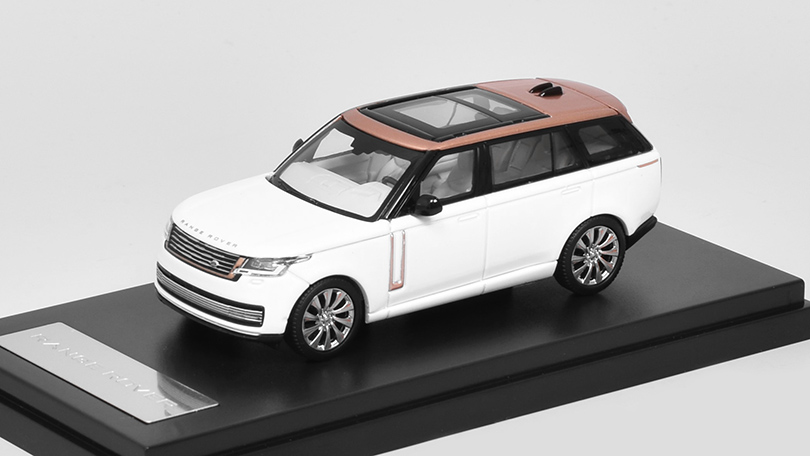 Land Rover Range Rover 2022 bílý 1:64 - LCD Models