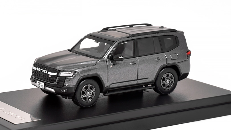 Toyota Land Cruiser LC300 GR Sport šedá 1:64 - LCD Models