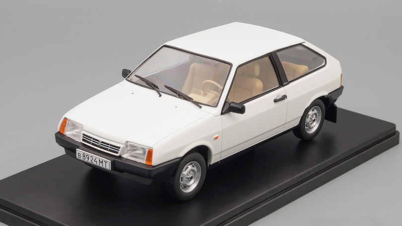 VAZ-2108 LADA Sputnik 1:24 - Hachette časopis s modelem