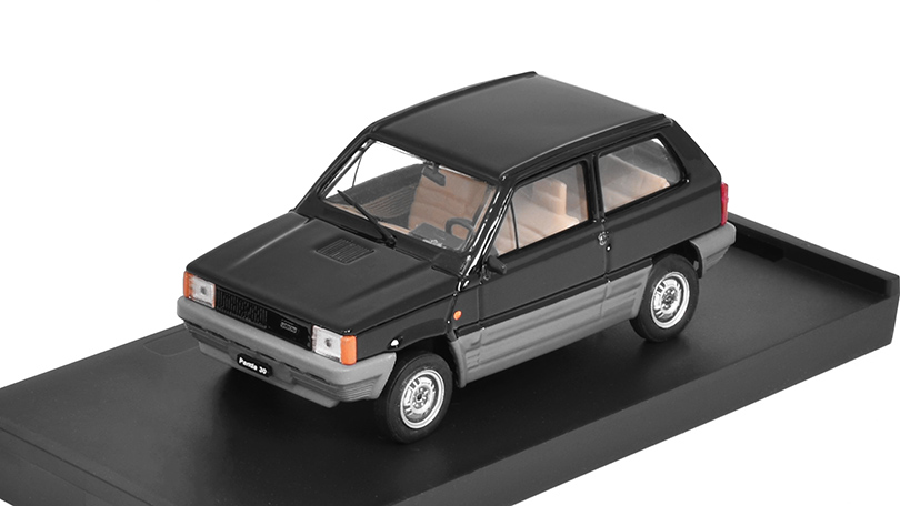 Fiat Panda 30 1a serie 1980 Nero Luxor 1:43 - Brumm 