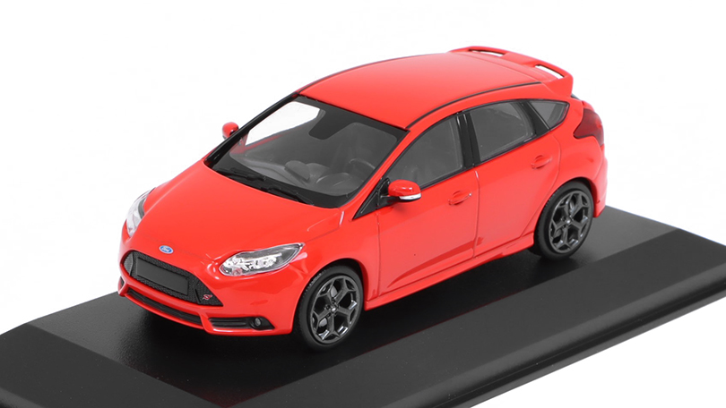 Ford Focus ST 2011 červená 1:43 - MAXICHAMPS