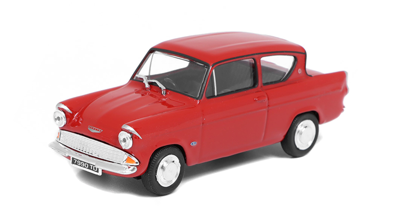 Ford Anglia 105e červený 1:43 - Cararama