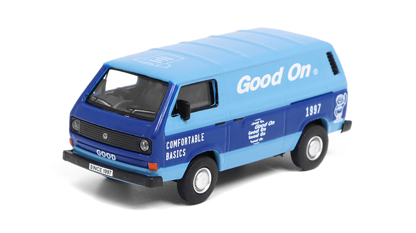 Volkswagen T3 Panel Van Good On 1:64 - TARMAC / Schuco