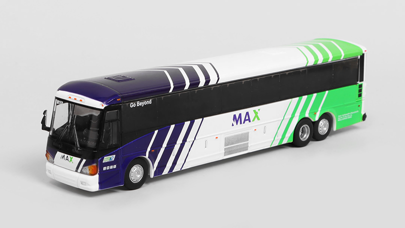 MCI D4505 Motorcoach Max 1:87 - Iconic Replicas