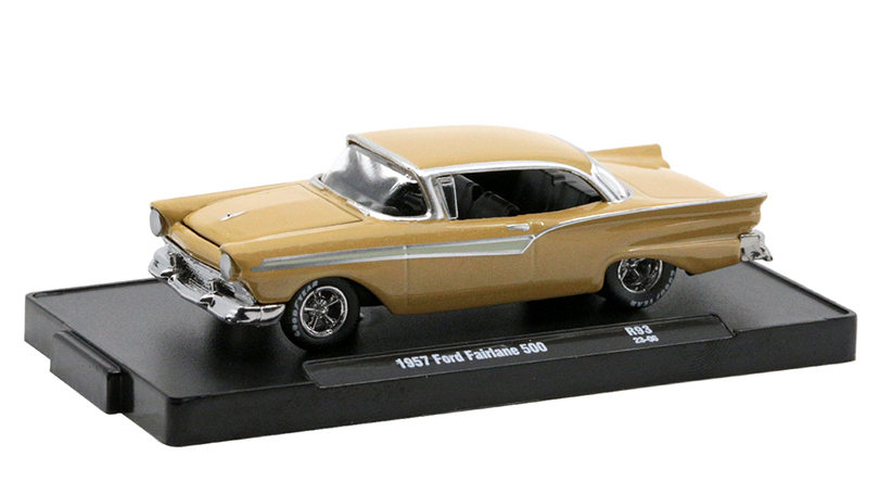 Ford Fairlane 500 FoMoCo 1957 1:64 - M2 Machines