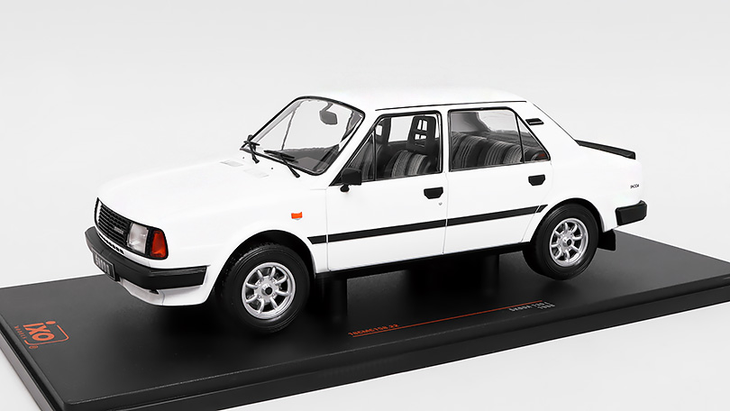 Škoda 130 L 1988 1:18 - IXO Models