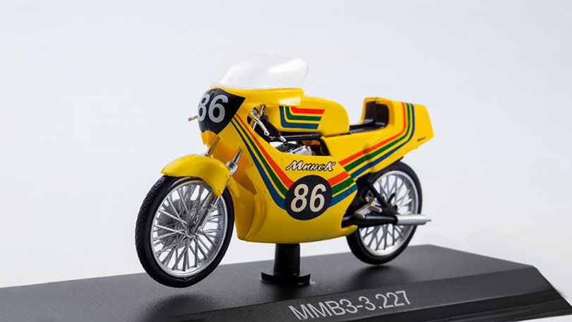 MMVZ-3.227 1:24 - MODIMIO Collections Naše Motocykly časopis s modelem #29