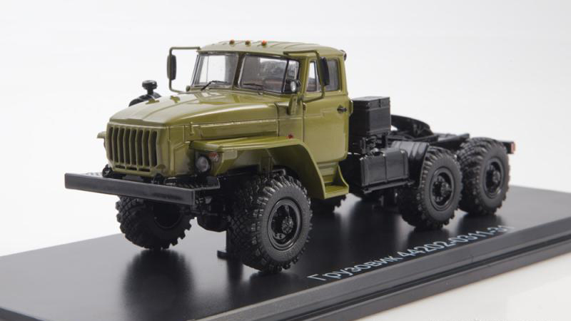 URAL-44202-0311-31 tahač 1:43 - SSM