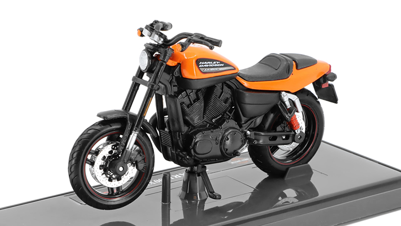 Harley-Davidson XR1200X 2011 1:18 - Maisto