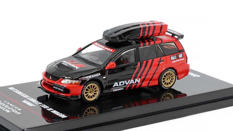 Mitsubishi Lancer EVO IX Wagon Advan Livery 1:64 - INNO Models