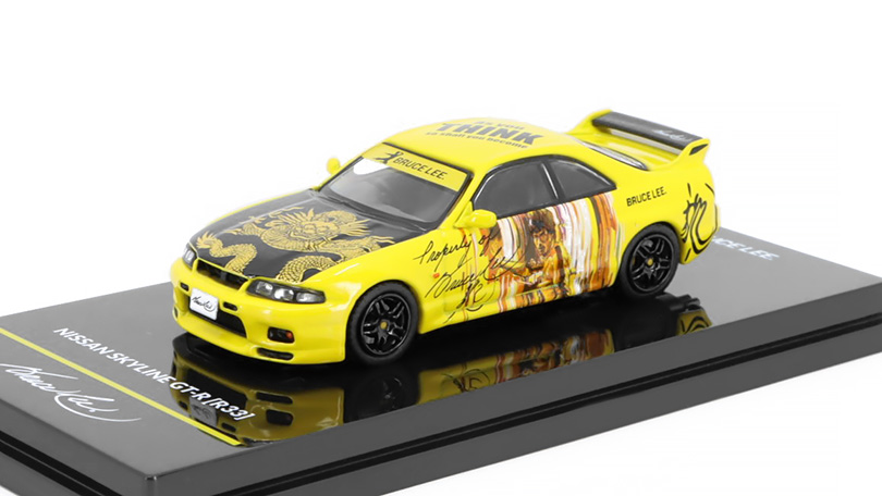 Nissan Skyline GT-R (R33) Bruce Lee 1:64 - INNO Models