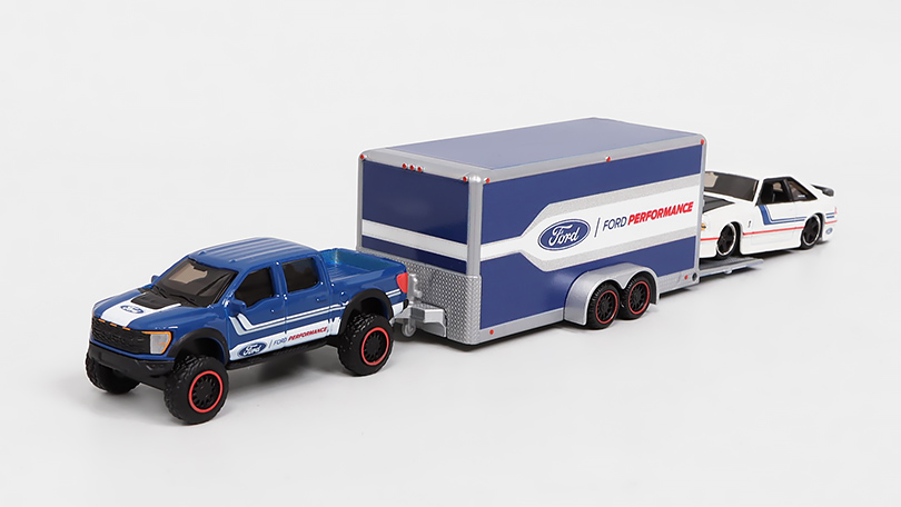 Ford F150 SVT Raptor 2021 + přívěs + Ford SVT Cobra 1993 1:64 - Maisto