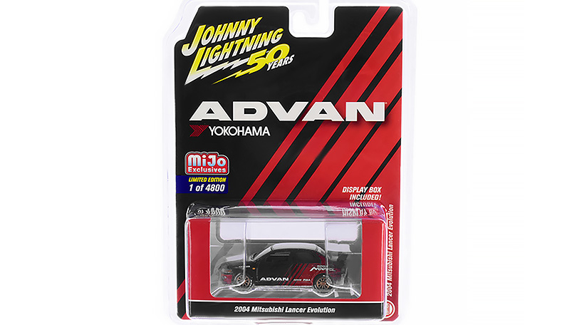 Mitsubishi Lancer Evolution 2004 Advan Yokohama 1:64 - Johnny Lightning