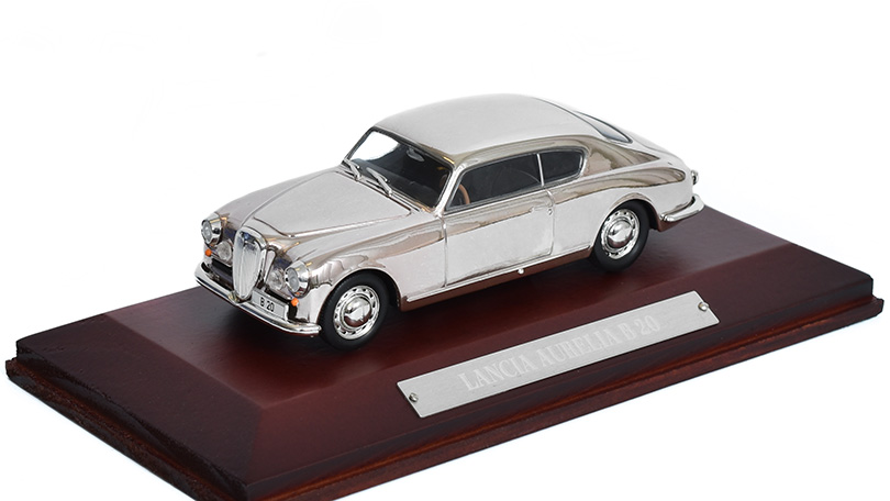 Lancia Aurelia B 20 1:43 - Silver Cars Atlas časopis s modelem