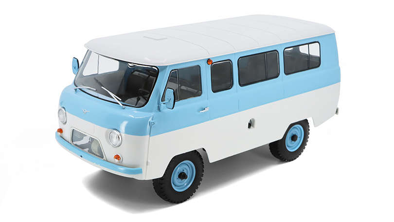 UAZ 452V Minibus 1:18 - Premium ClassiXXs