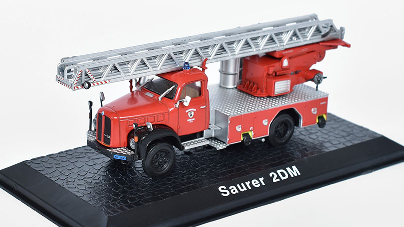 Saurer 2DM Hasiči 1:72 - Atlas 