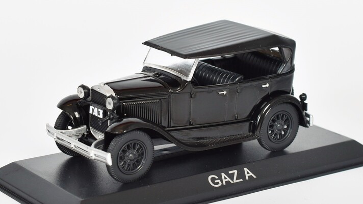 GAZ-A 1:43 - Kultovní auta SSSR časopis AutoModels s modelem