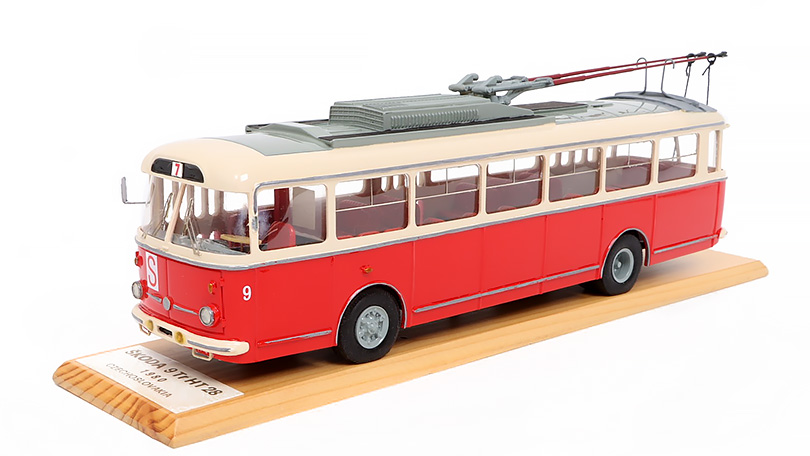 Škoda 9Tr HT 28 1980 trolejbus 1:43 - Ručně vyrobený model