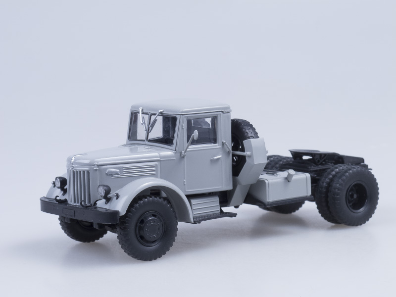 MAZ-200V šedý 1:43 - Avtoistoria 