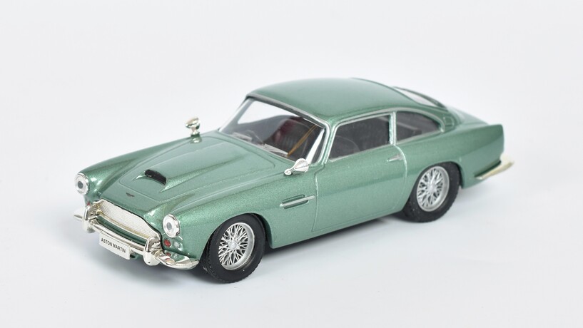 Aston Martin DB4 coupe 1:43 - Superauta DeAgostini časopis s modelem