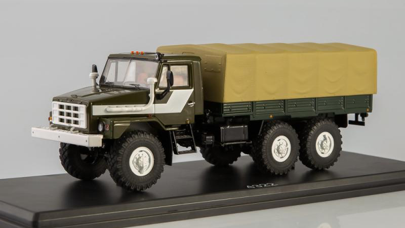 Ural-43223 s plachtou 1:43 - SSM