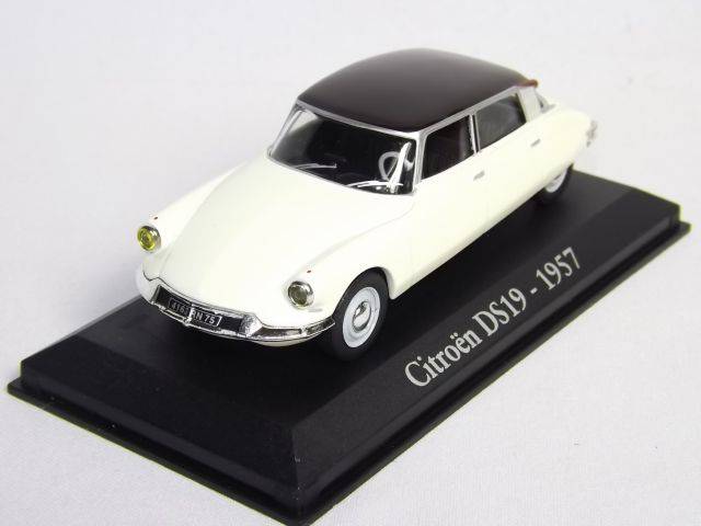 CITROEN DS 19 - 1957 1:43 časopis s modelem