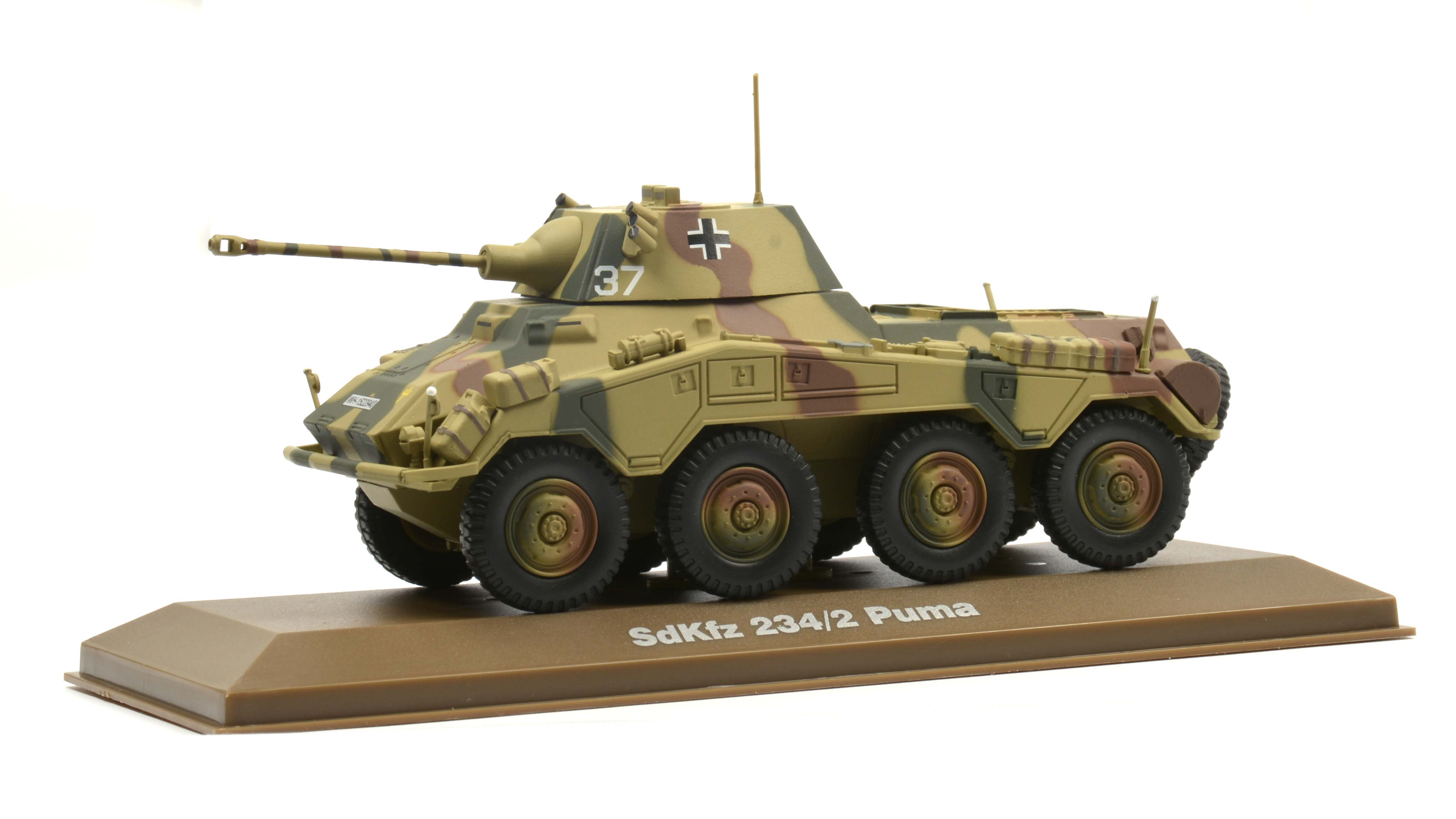 Sdkfz 234/2 Puma 1945 1:43 - Atlas časopis s modelem