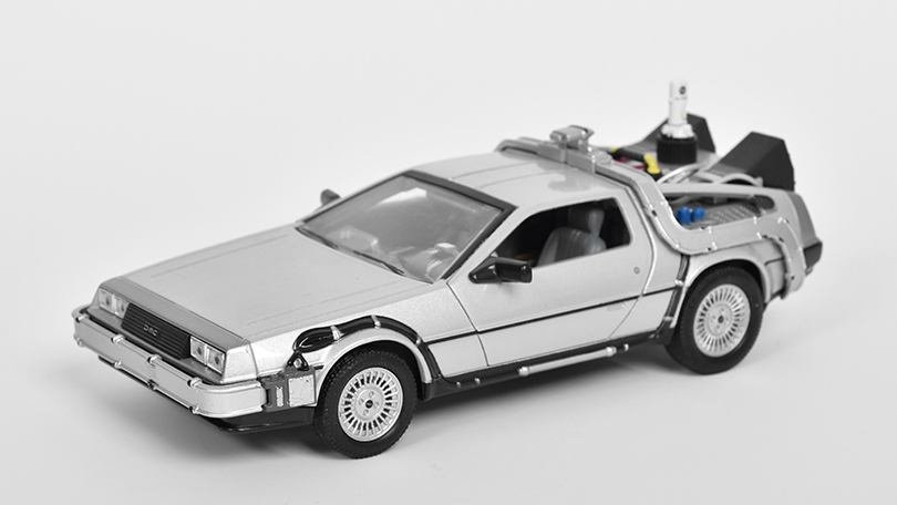 DeLorean Back to the future II 1:24 - Welly