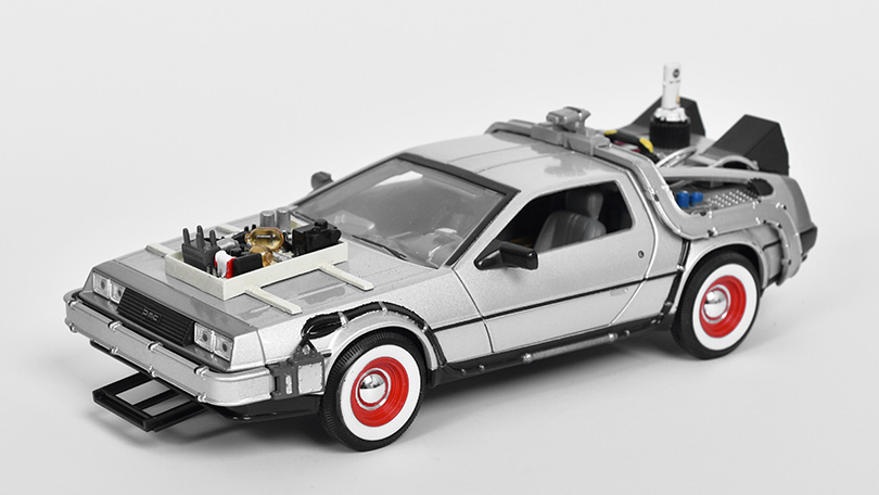 DeLorean Back to the future III 1:24 - Welly